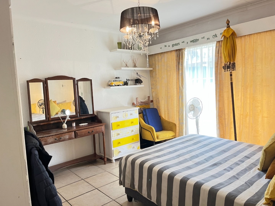 Commercial Property for Sale in Vyfhoek A H North West